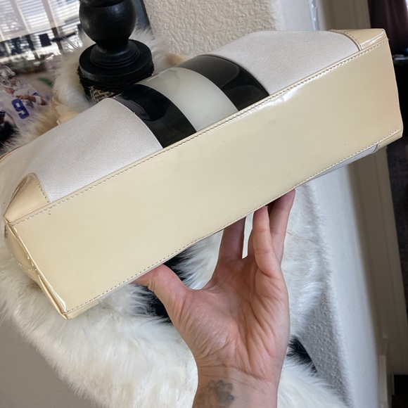 Gucci Canvas Shopper - Picture 5 of 11